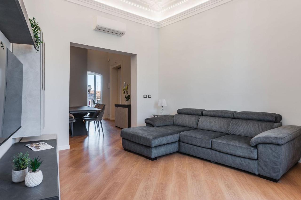 Etnea Modern Apartment By Wonderful Italy 카타니아 외부 사진