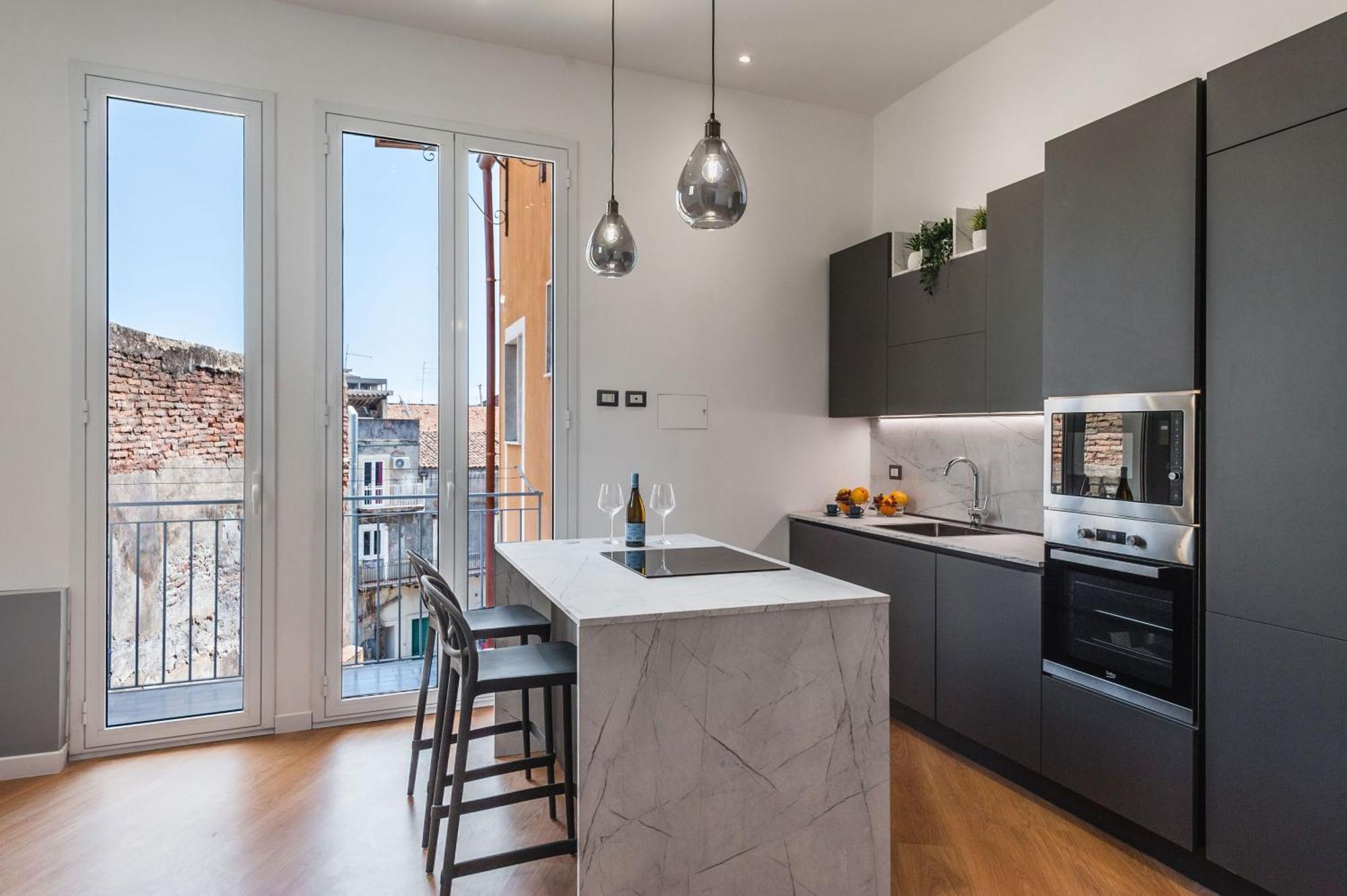 Etnea Modern Apartment By Wonderful Italy 카타니아 외부 사진